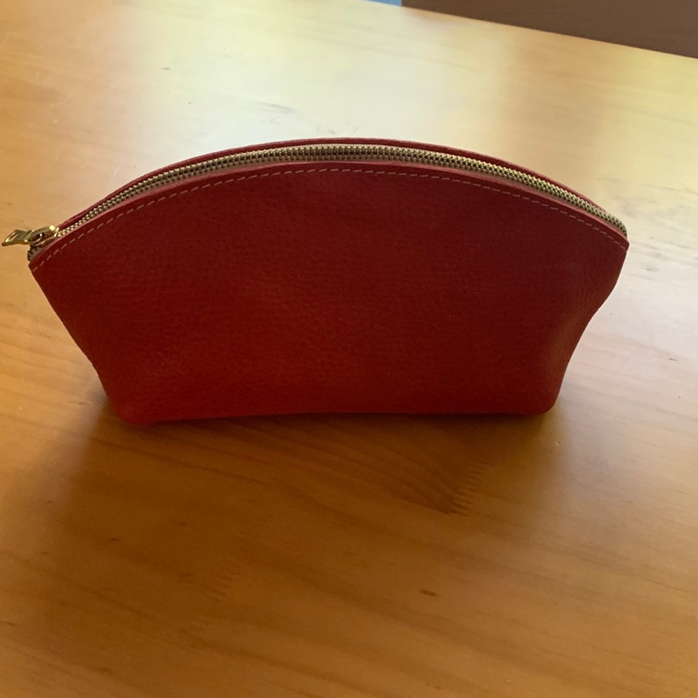 Portland Leather Total Eclipse in Sugar (unicorn)